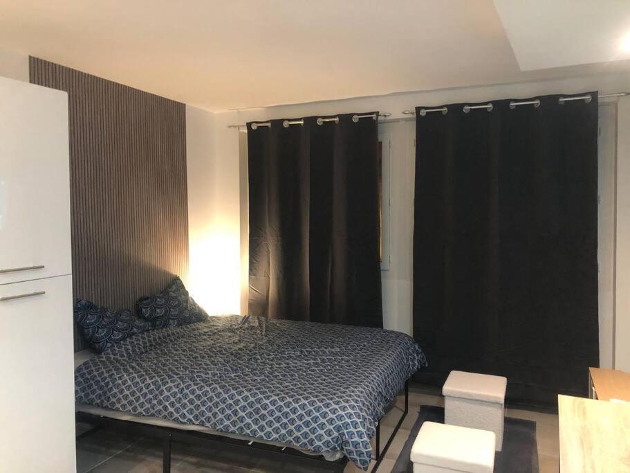 Studio Confortable Avec Balcon Villeneuve-sur-Lot Extérieur photo